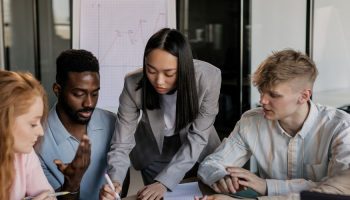 Corey Shader Explains How Entrepreneurs Can Get Employees Involved in the Startup’s Social Media Campaign