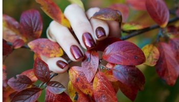 I Can’t Keep These 14 September Nail Colors to Myself — Here’s Why They’re a Must Try