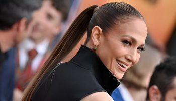 13 Statement Fall Outfits for 2024 That Will Turn Heads
