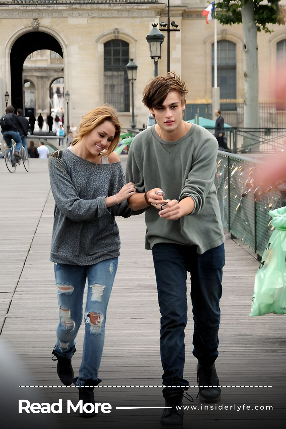 Oversized Knit Sweaters & Skinny Jeans
