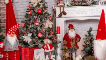 10 DIY Christmas Decorations You Can Make with Items Around the House