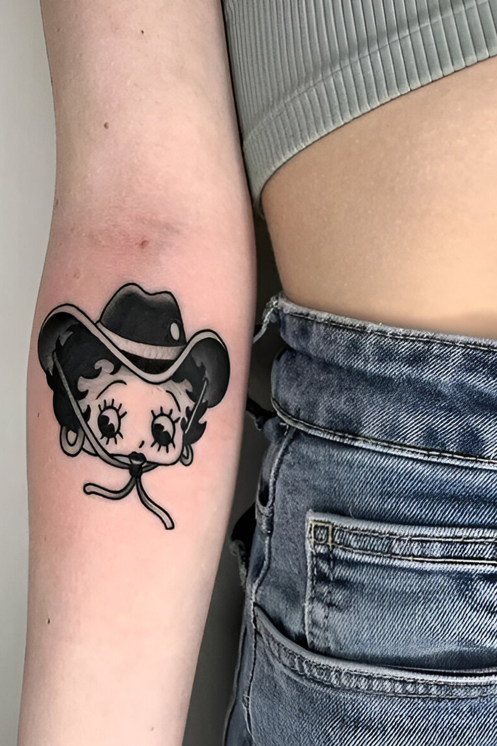 Betty Boop as a Witch