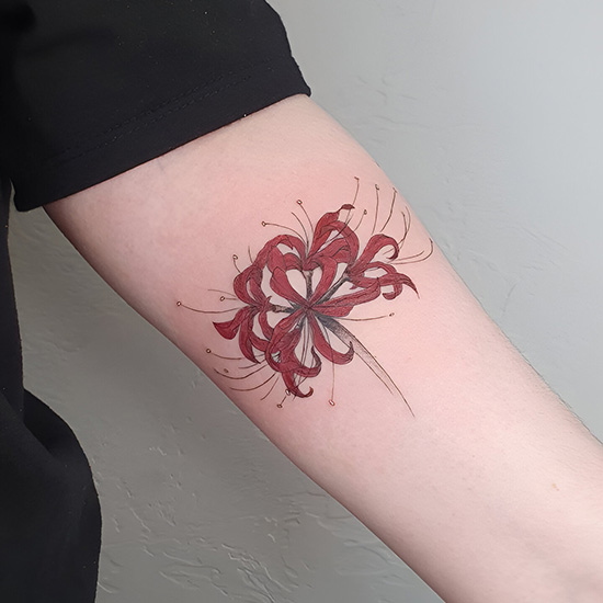 Spider Lily with Skull Design