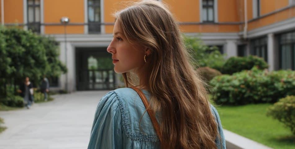 11 Easy Long Hair Ideas That Never Go Wrong