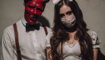Top 12 Fun & Unique 2-Person Halloween Costumes