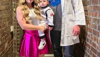 Astronaut Family Returning Home With Their Alien Friend