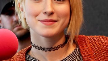 Modern Twist in an Asymmetrical Chin Length Bob