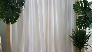 Leaf Garland Arch with Seasonal Blooms