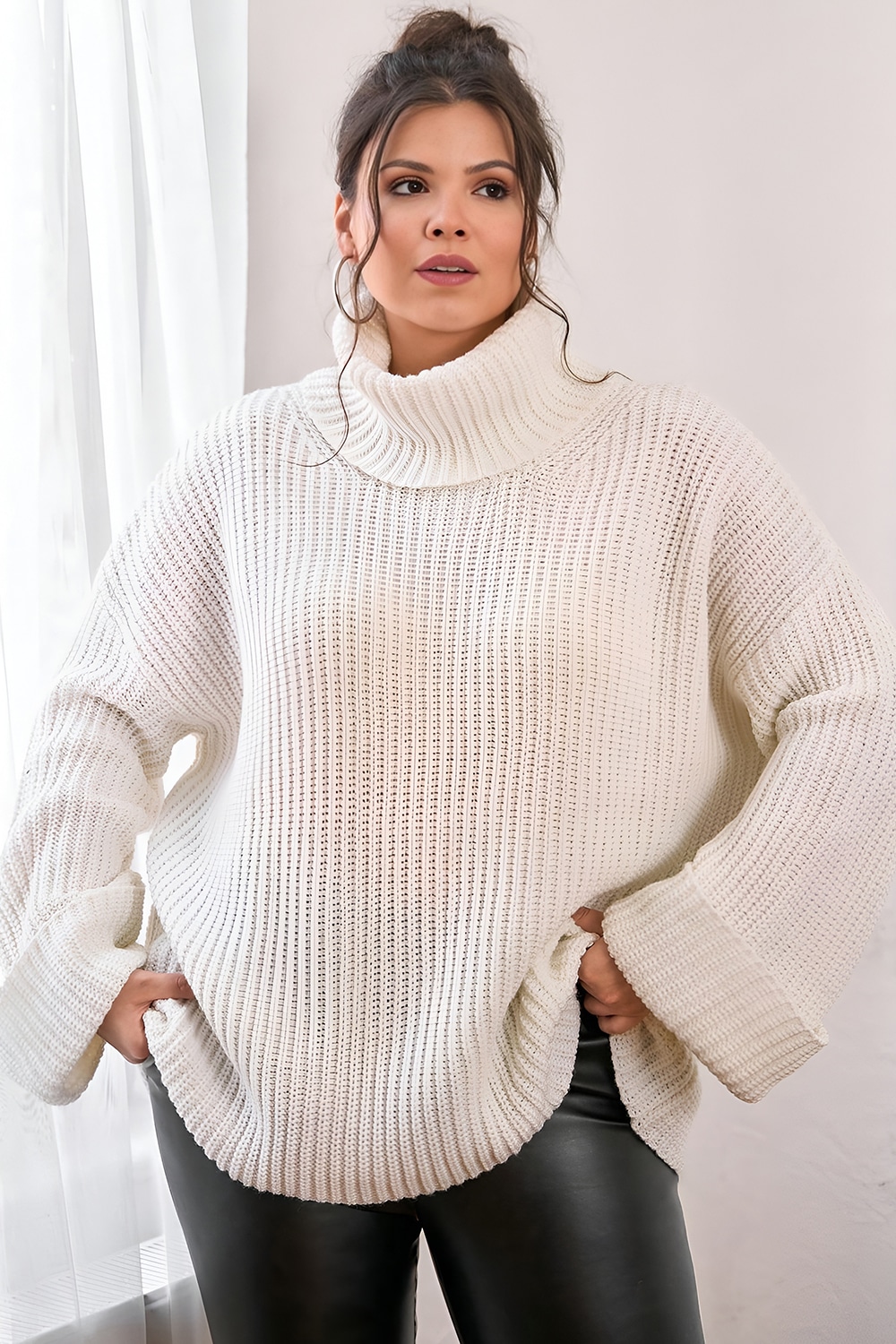 Chunky Knit Sweaters With Balanced Bottoms