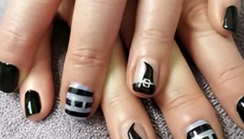 Crescent Witch Hat Accent Nails