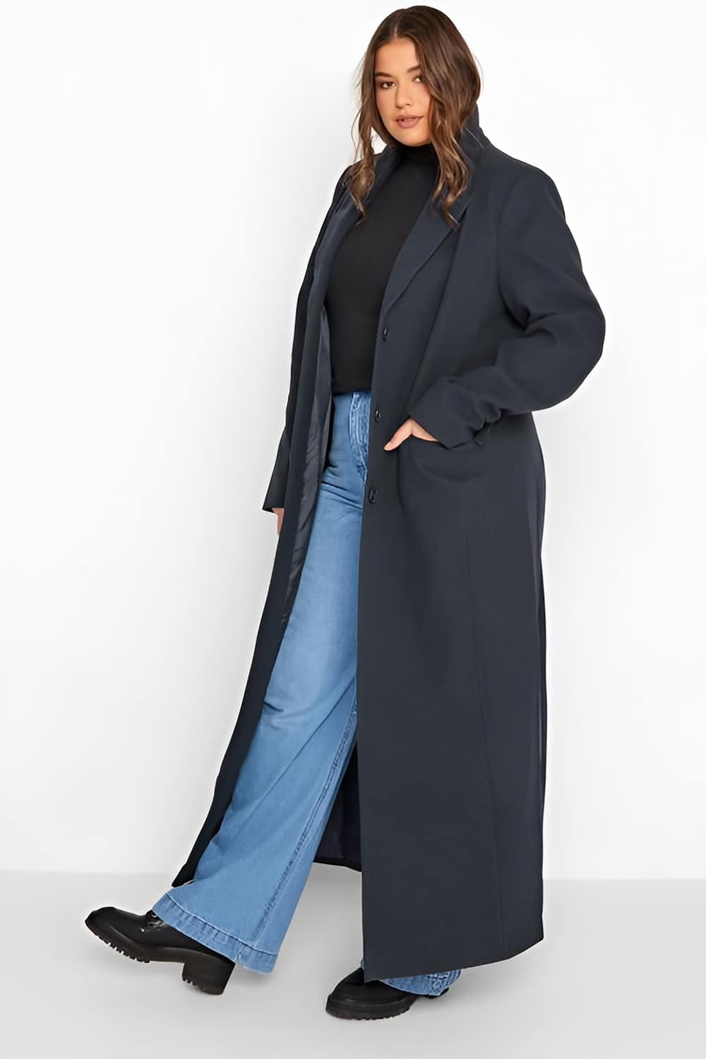 Longline Coats That Create Sleek Silhouettes