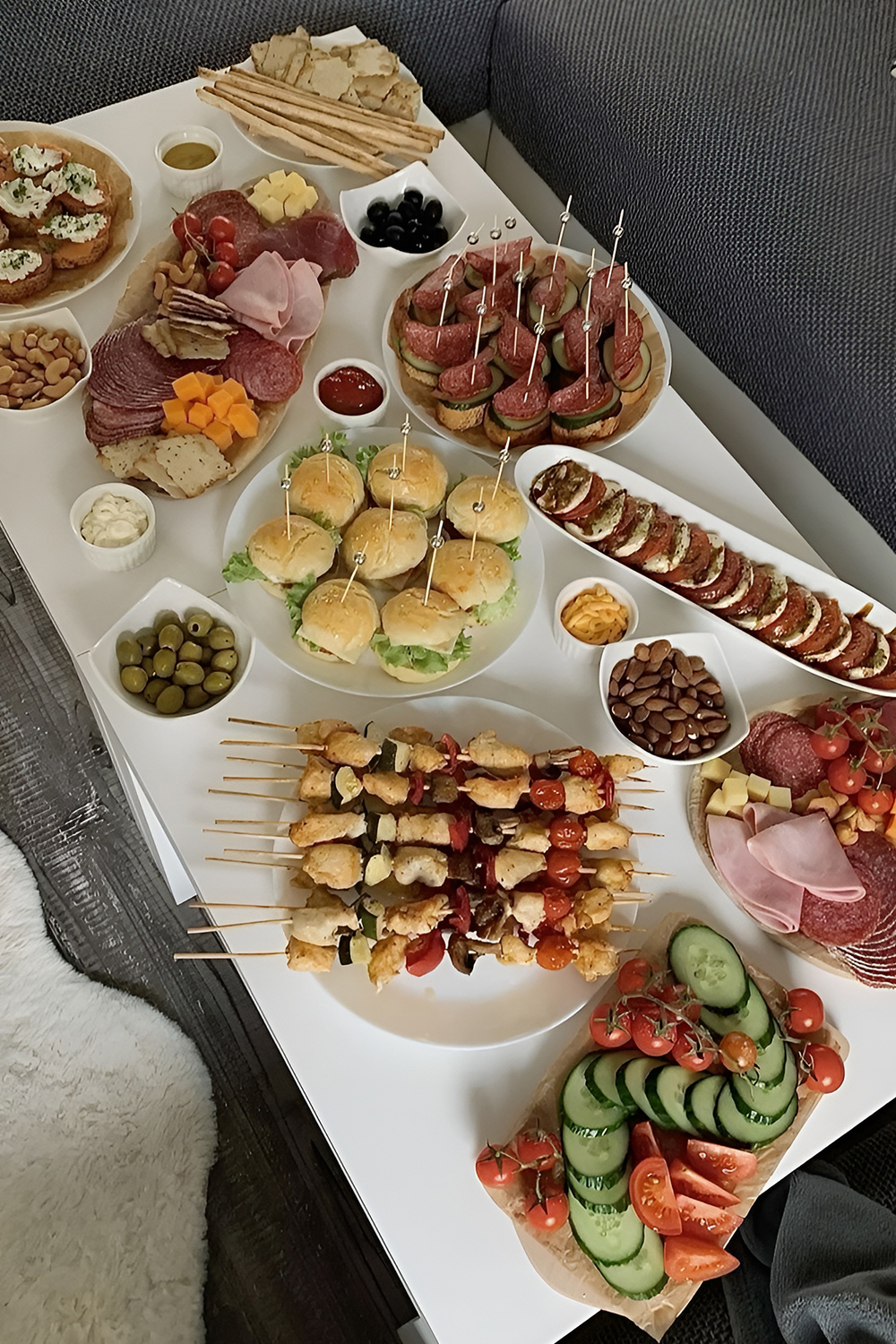 Luxurious dinner banquet for an intimate celebration