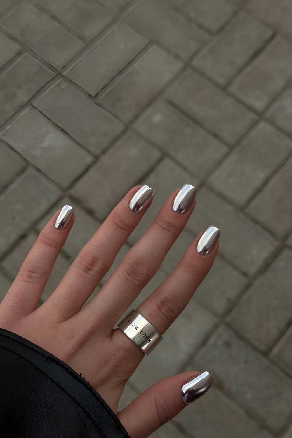Metallic Chrome Nails That Radiate Party Energy