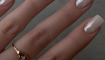 Minimalist Nude Nails with Sparkling Details