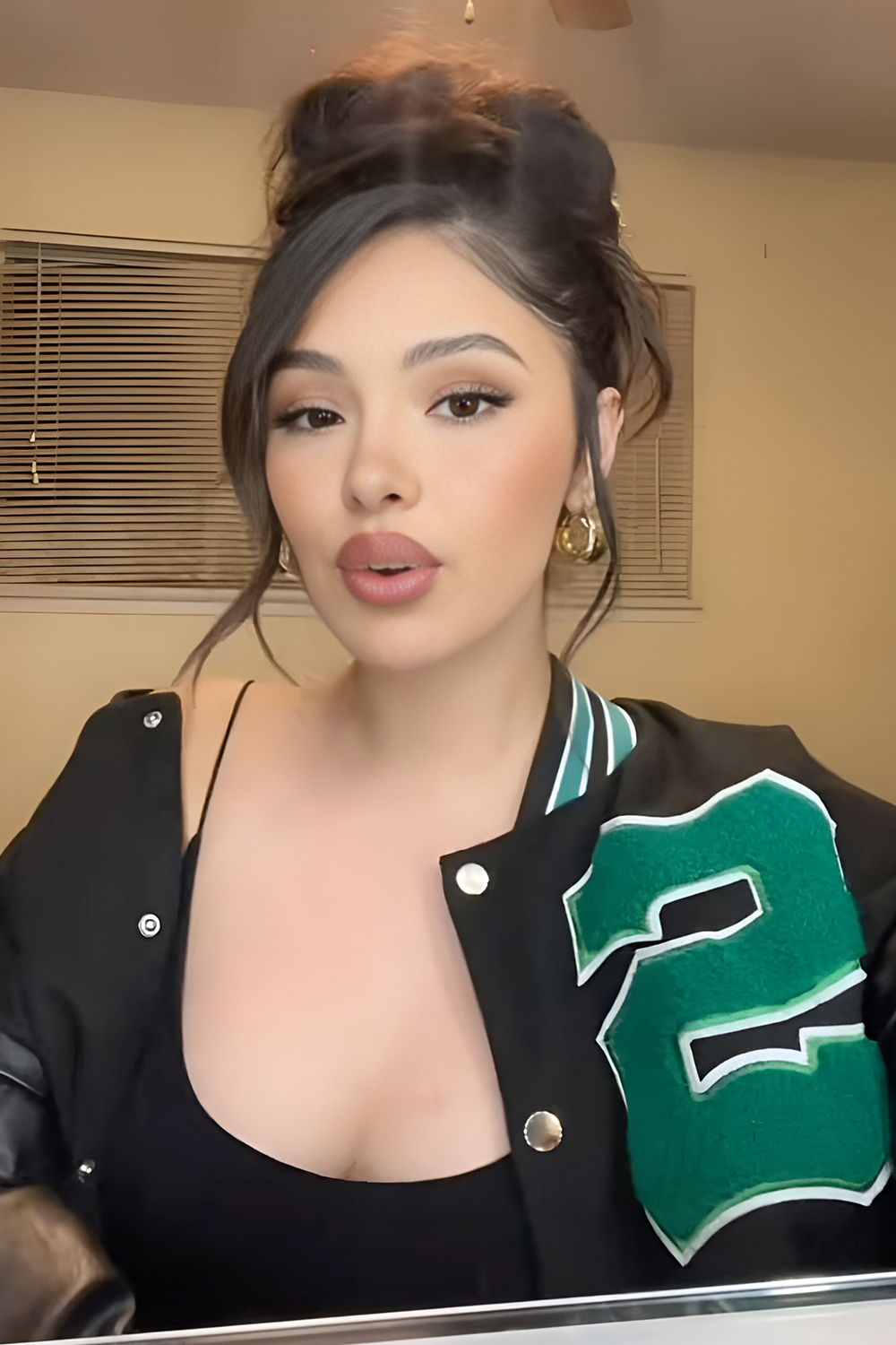 Claw Clip Updo with Loose Pieces for Baddie Vibe